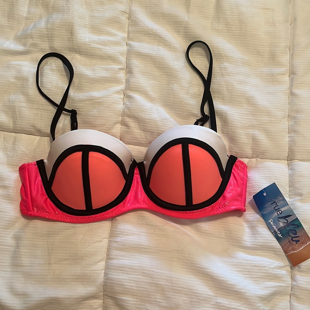 Juniors swim top